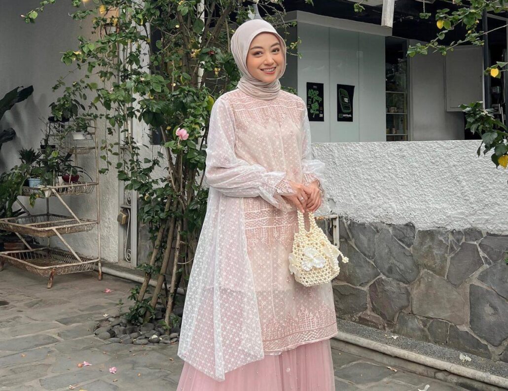 kebaya hijab simple